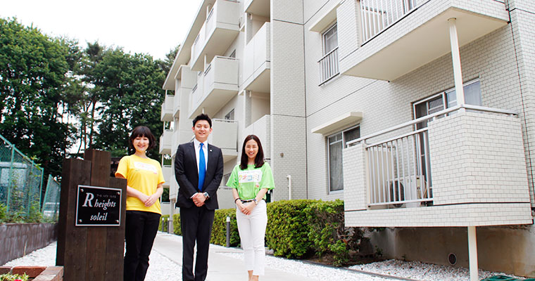 ウチコミ！宣伝部と高田様の記念写真