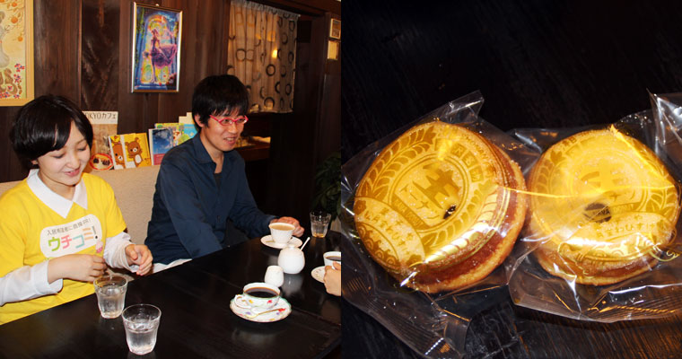 左：８cafeでコーヒーを飲みました　右：生どーなつ